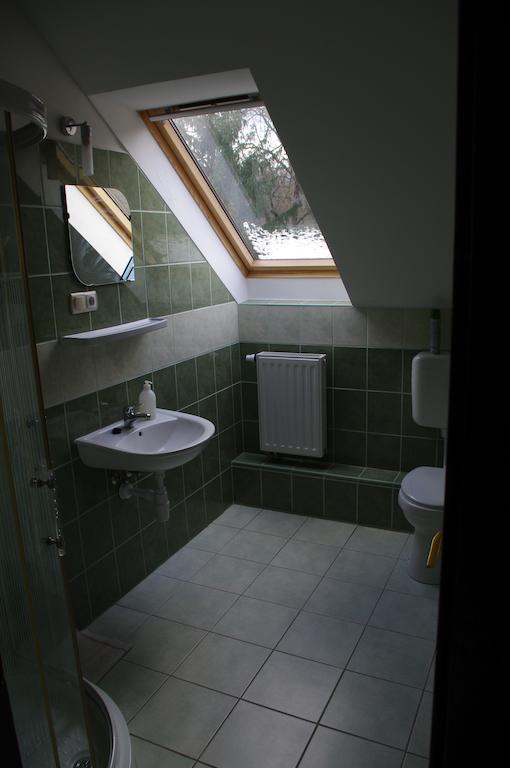 Vadszolo Szallo Es Etterem Bakonybél Exterior foto